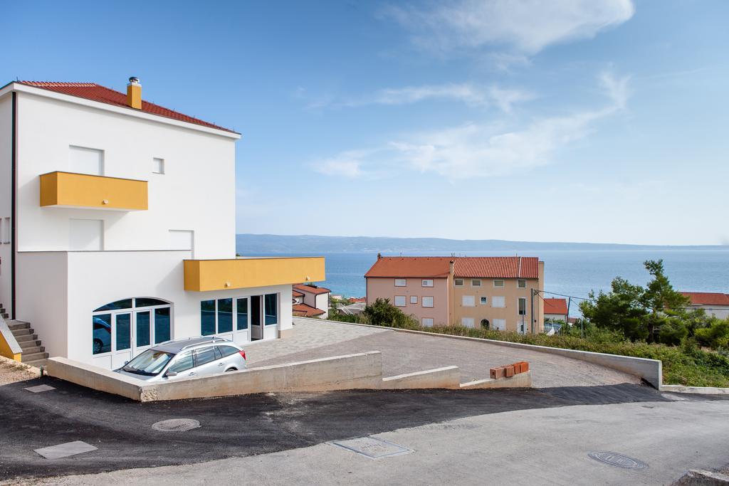 Knezovic Apartments Podstrana Exterior foto