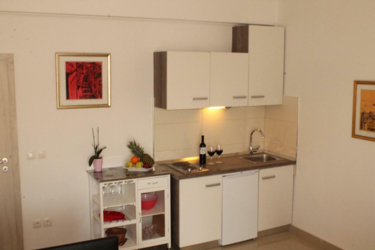 Knezovic Apartments Podstrana Exterior foto