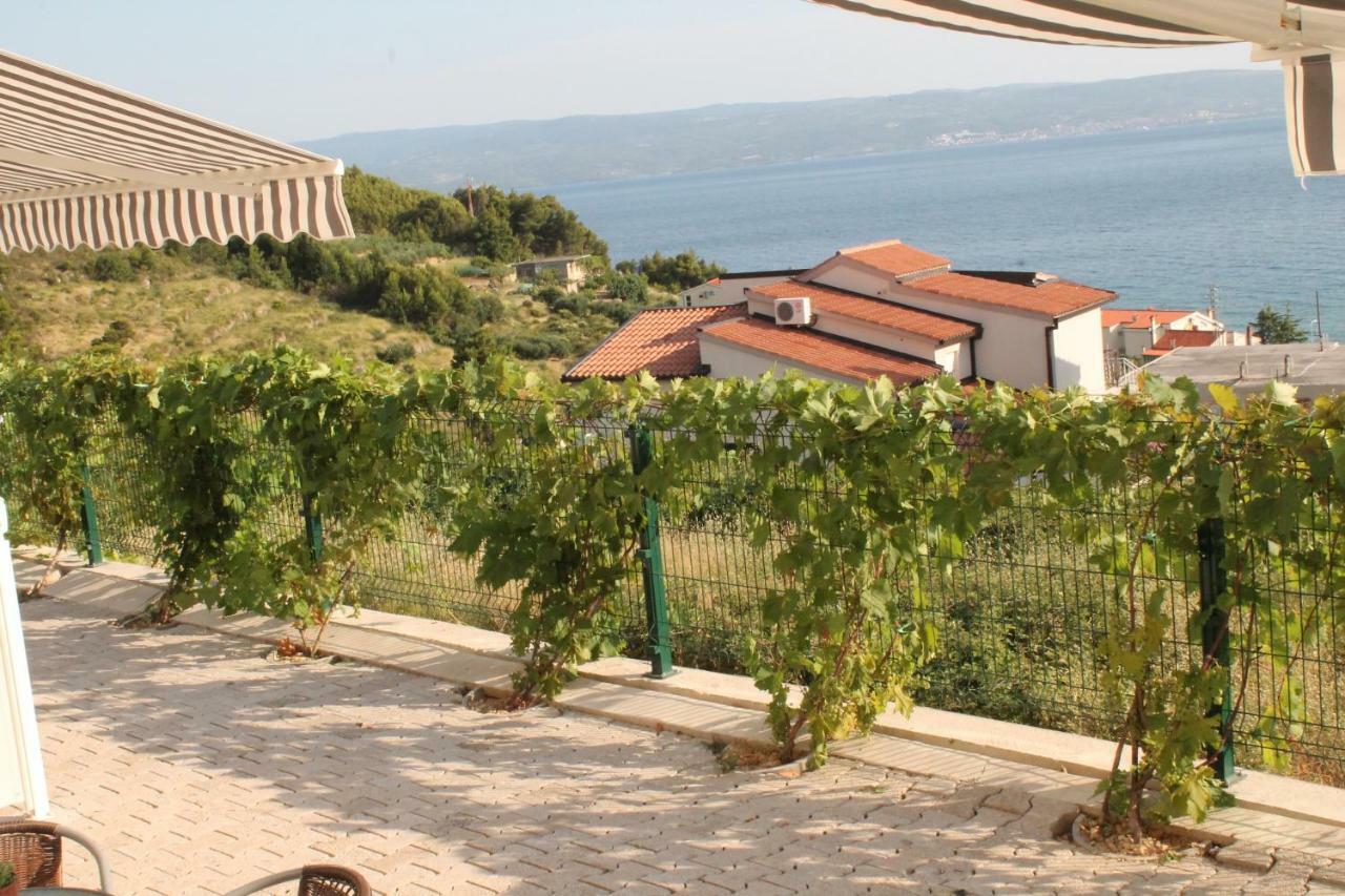 Knezovic Apartments Podstrana Exterior foto